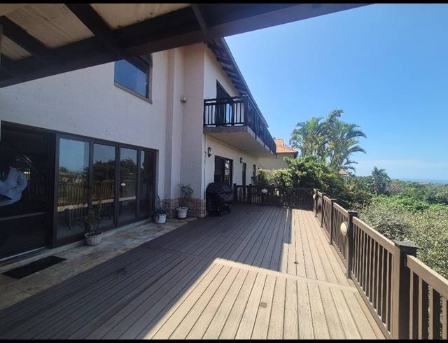 5 BEDROOM DUPLEX FOR SALE IN LA LUCIA